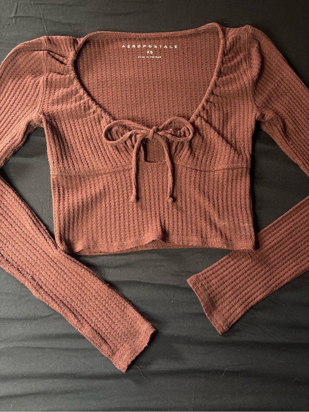 aeropostale maroon tie front long sleeve crop top